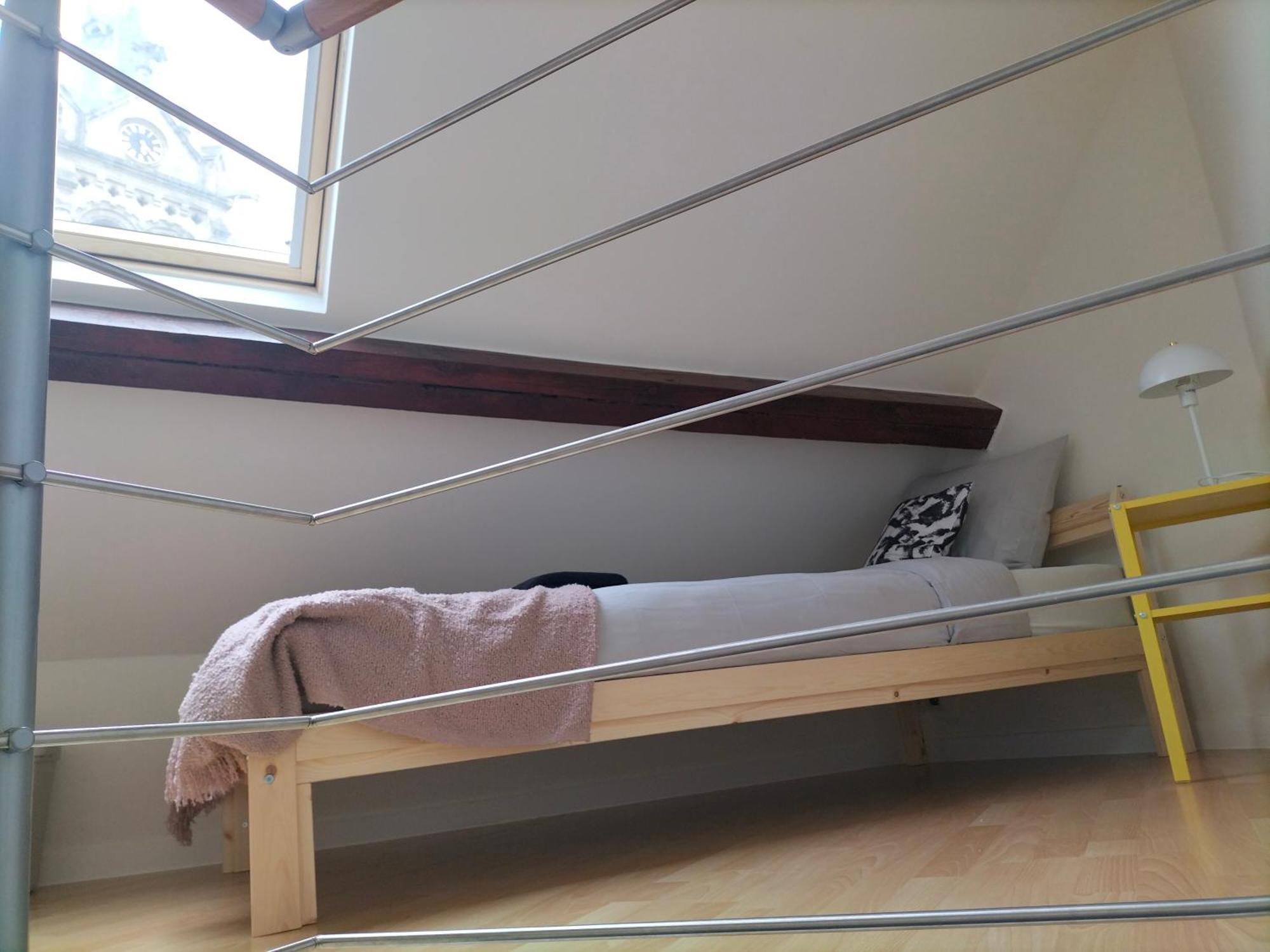 New Cozy In Porte De Hal Apartment Brüssel