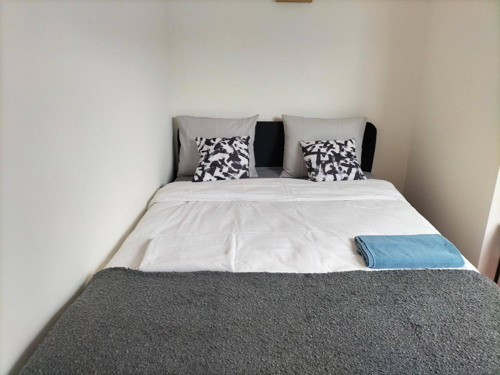 Appartement New Cozy In Porte De Hal *